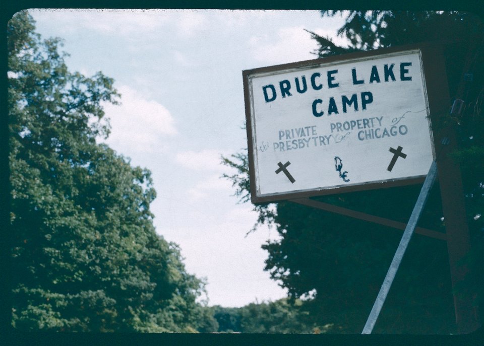 Druce Lake Camp sign -2